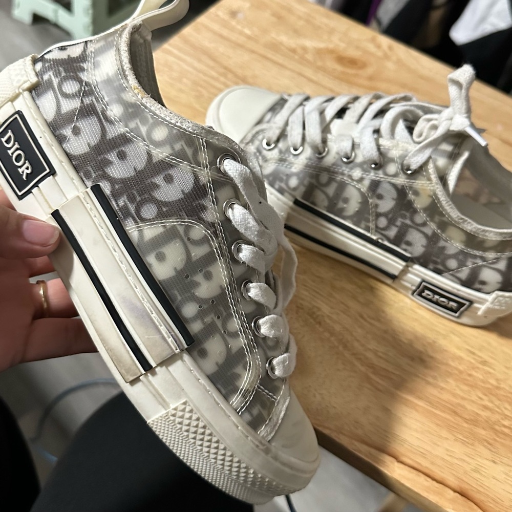 Dior sneaker